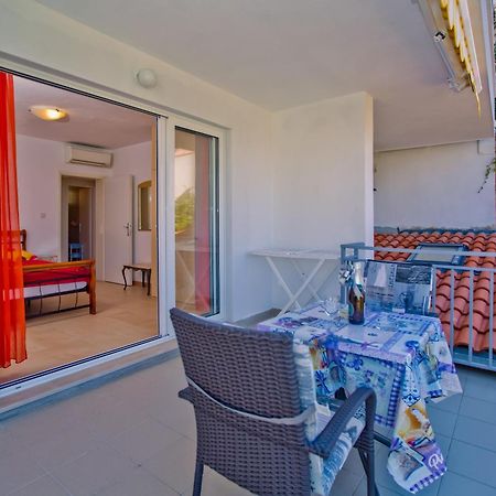 Apartments Hruban Хвар Экстерьер фото