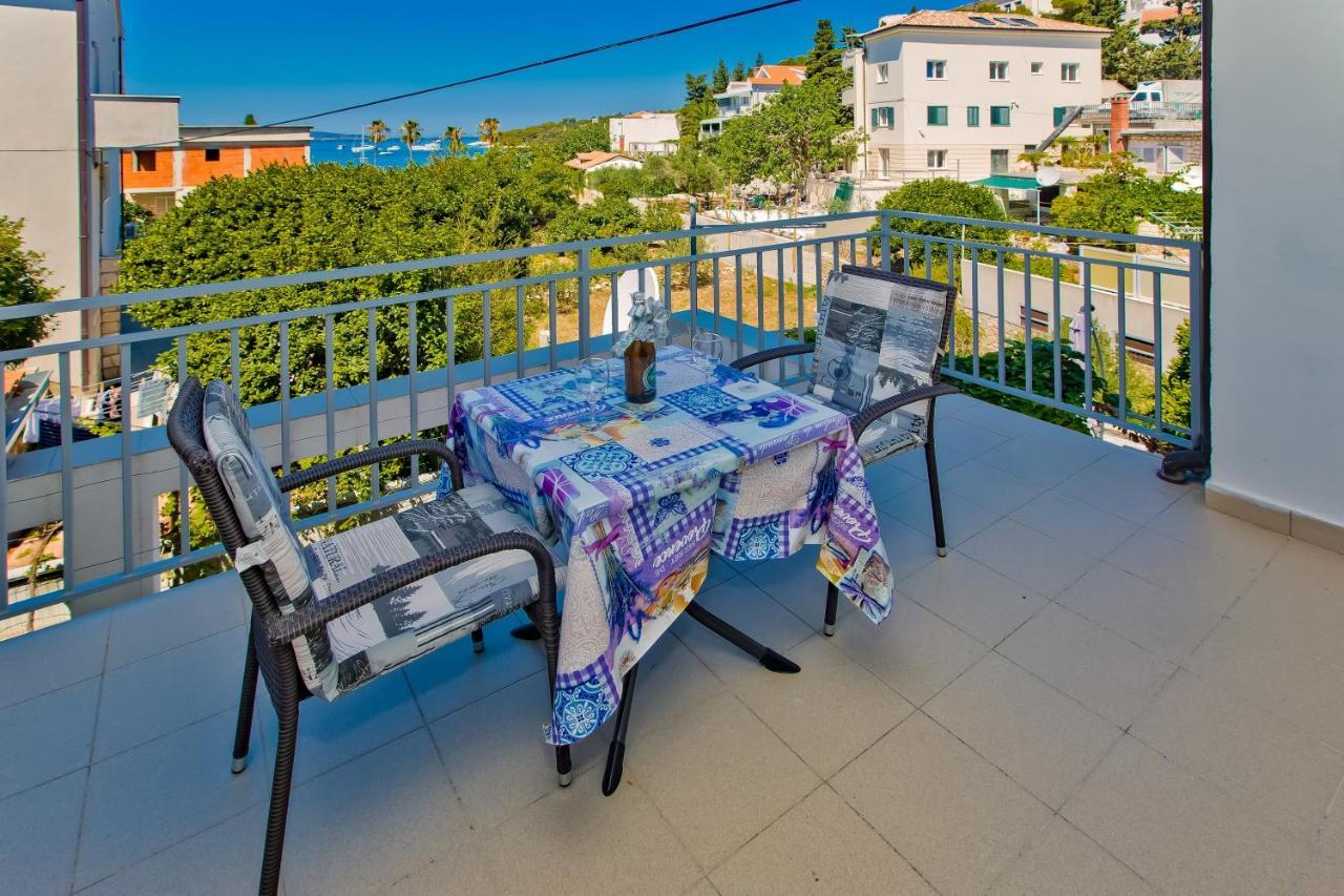 Apartments Hruban Хвар Экстерьер фото