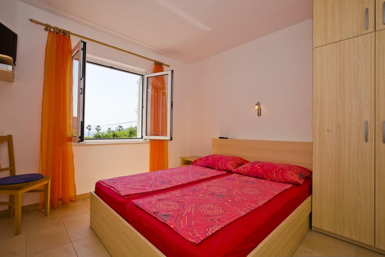 Apartments Hruban Хвар Экстерьер фото