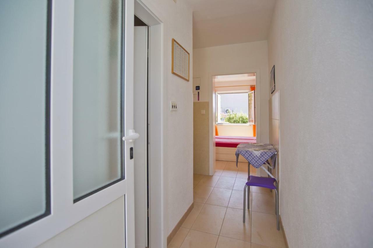 Apartments Hruban Хвар Экстерьер фото