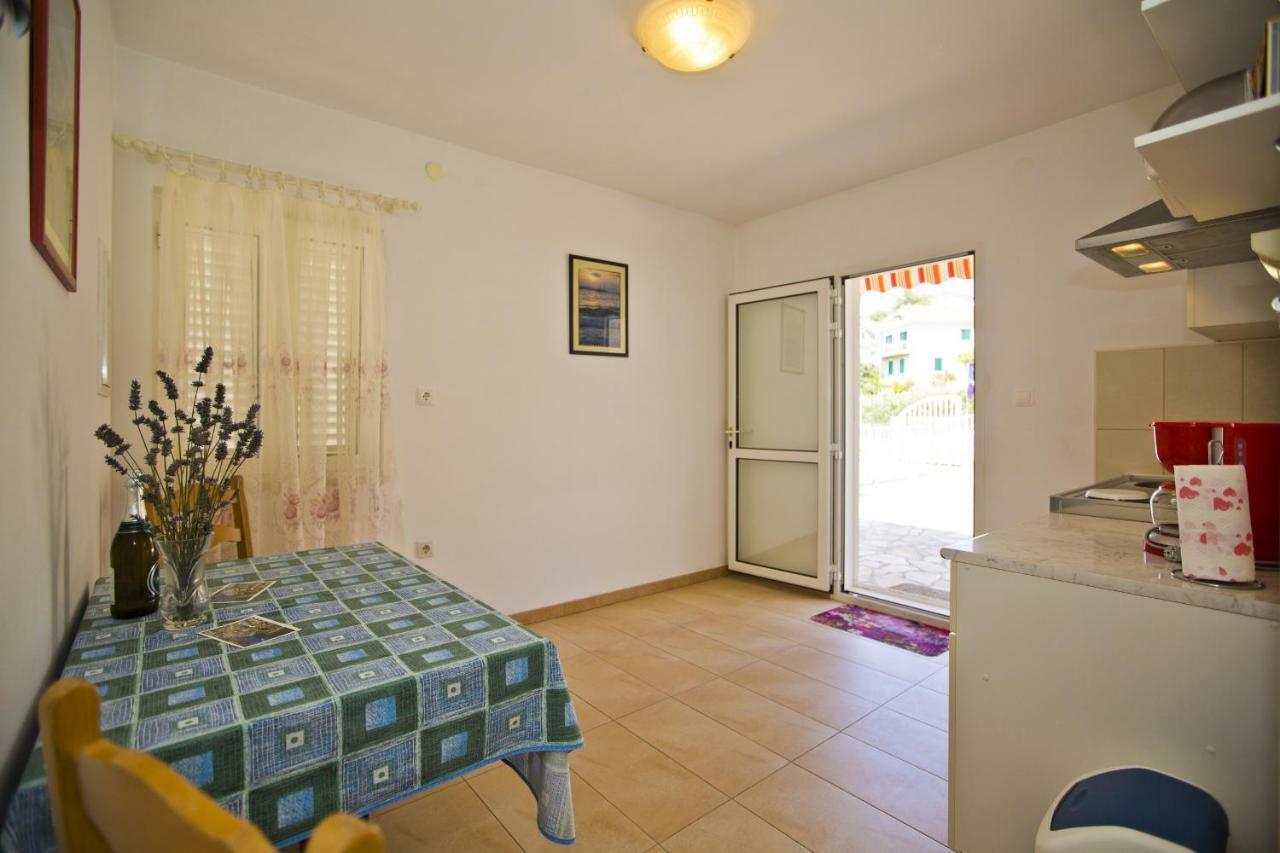 Apartments Hruban Хвар Экстерьер фото
