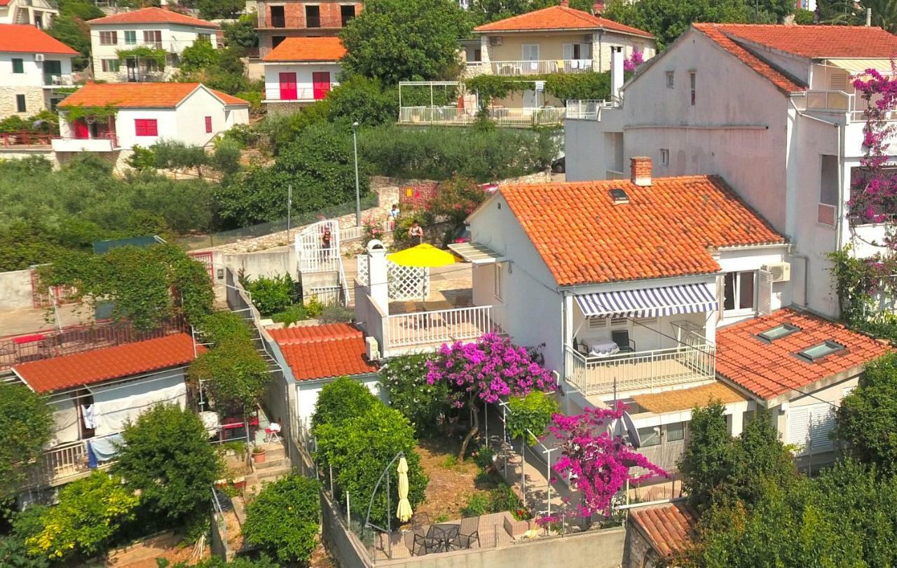 Apartments Hruban Хвар Экстерьер фото