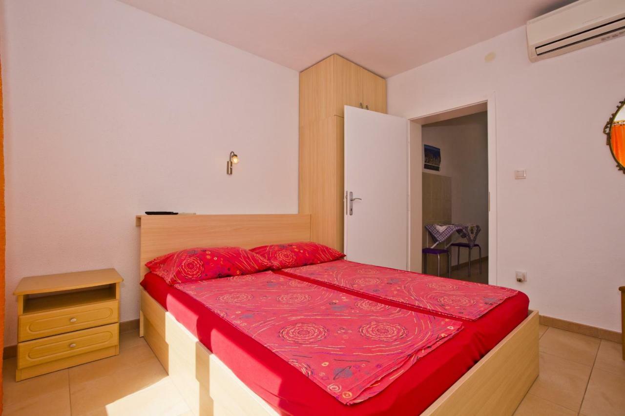Apartments Hruban Хвар Экстерьер фото